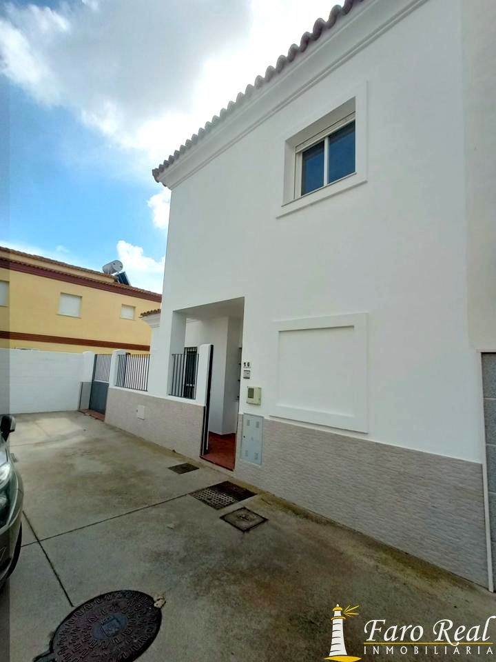 Exterior view of Single-family semi-detached for sale in Sanlúcar de Barrameda