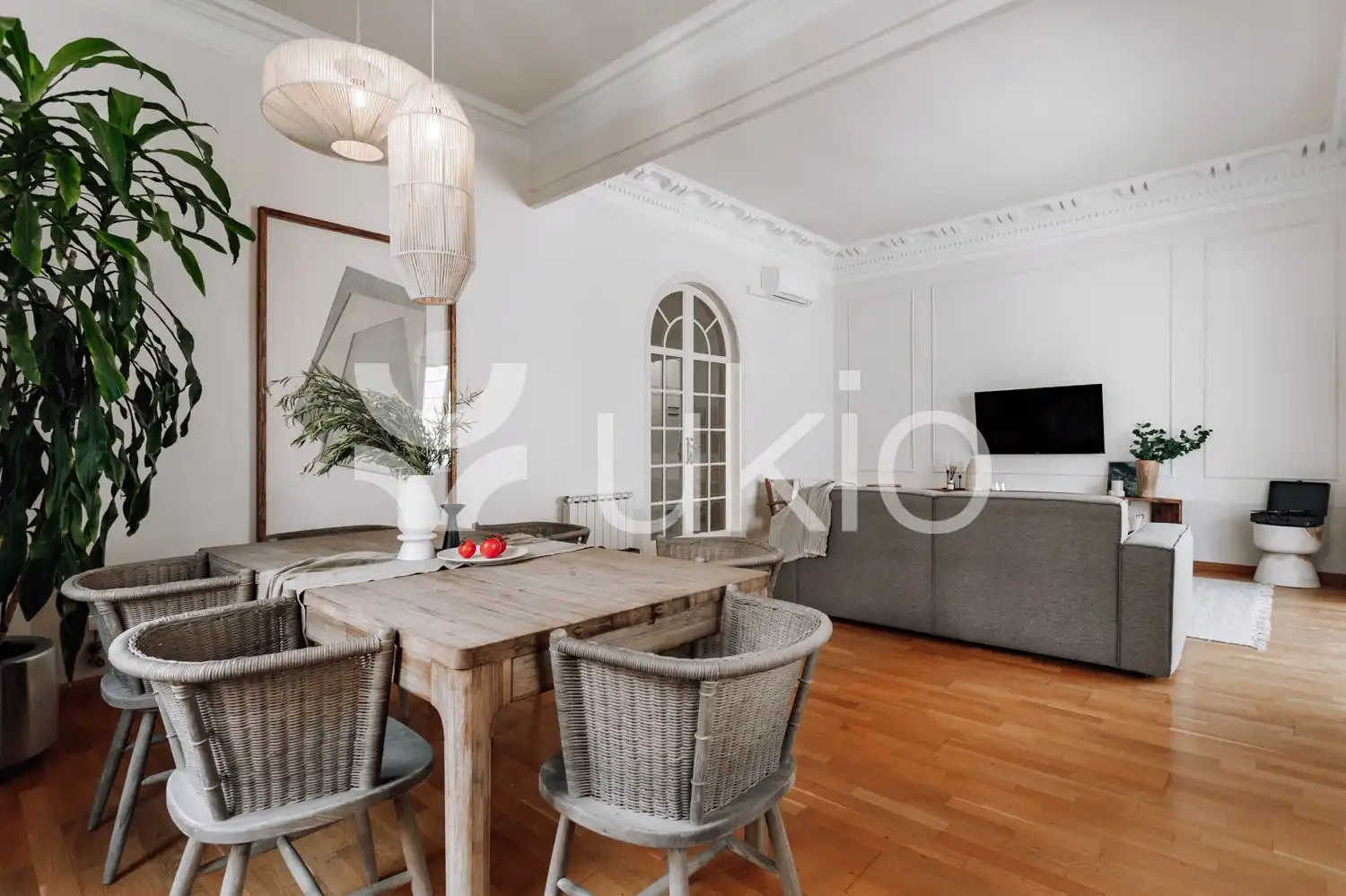 Sala de estar de Apartamento de alquiler en Barcelona con Aire acondicionado, Calefacción y Amueblado