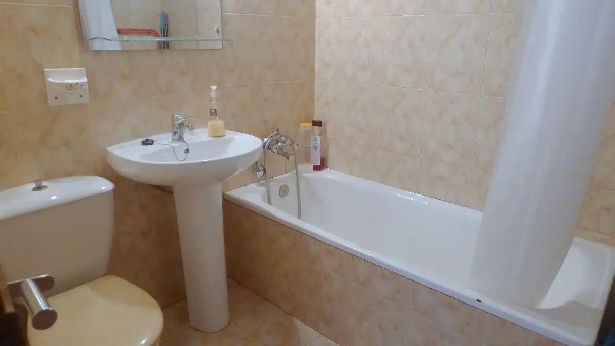 Apartament amb ascensor de lloguer a Luis de Morales, imagen 7