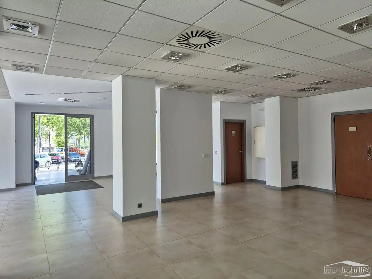 Local en venta en Lucena