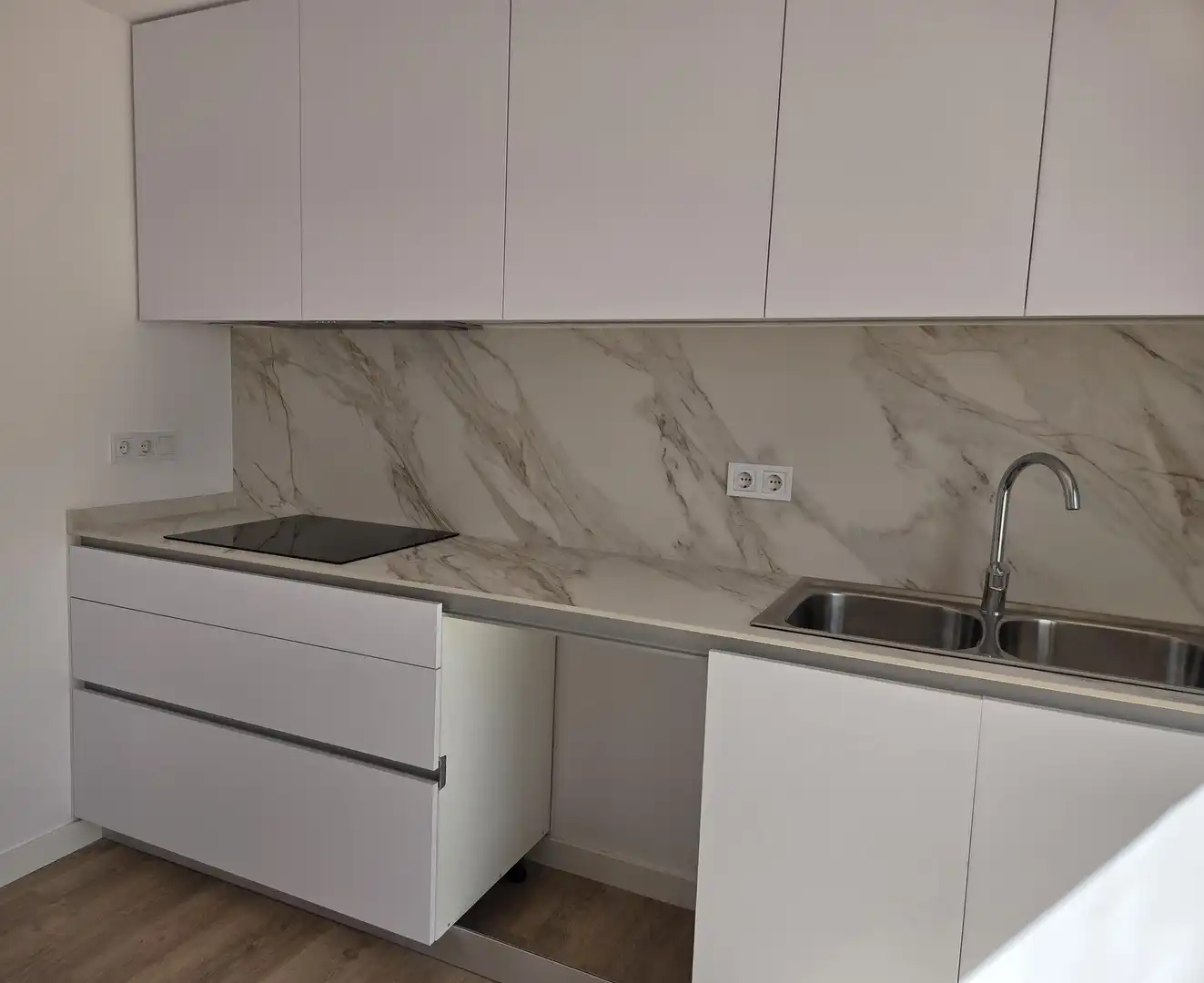 Cuina de Casa o xalet en venda en Calafell amb Aire condicionat, Calefacció i Jardí privat