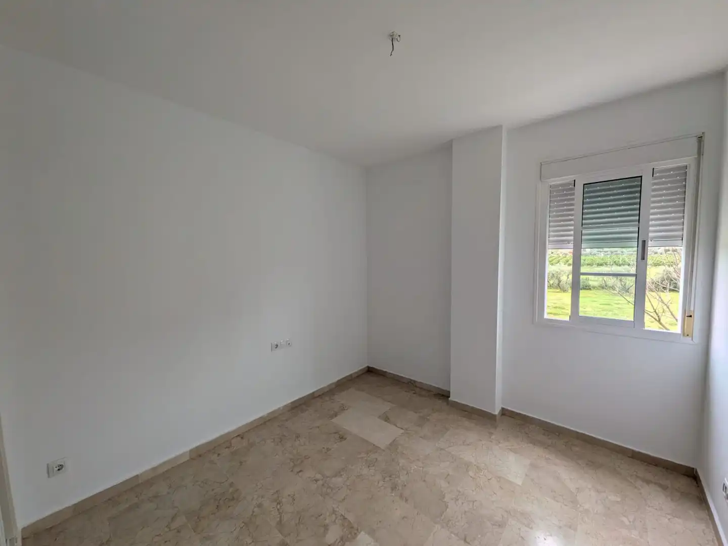 Habitación de Casa adosada en venta en Aznalcázar con Aire acondicionado y Terraza