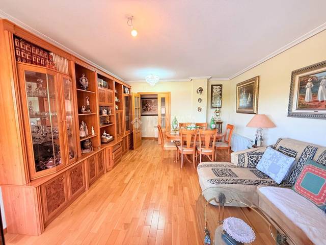 Piso en Venta en El Quiñón
