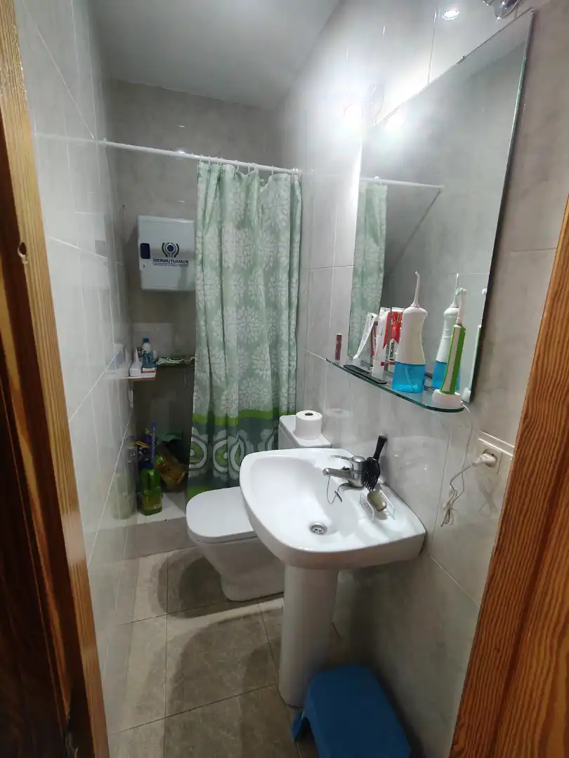 Bany de Casa o xalet en venda en Baza amb Aire condicionat, Calefacció i Moblat