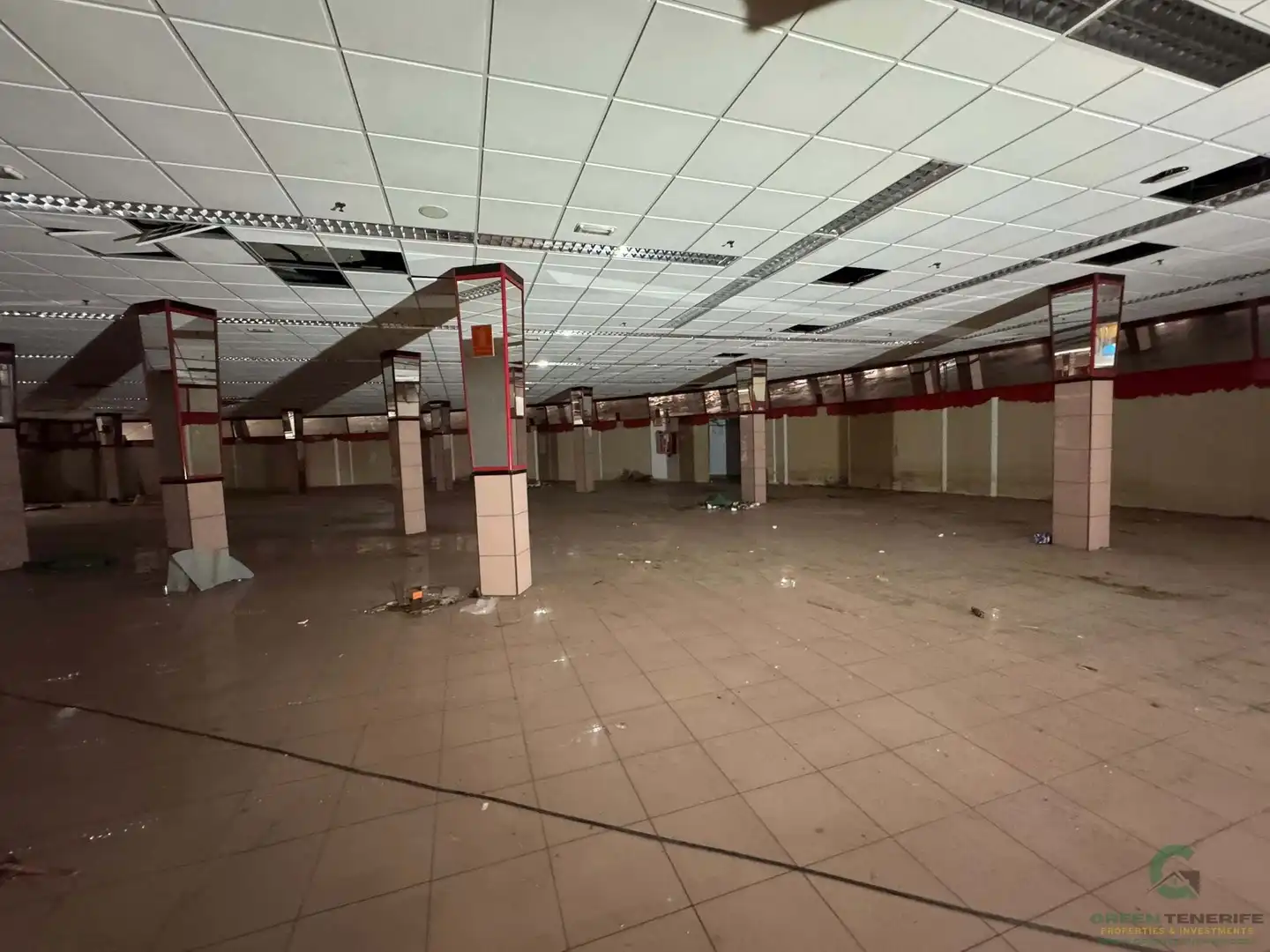Local comercial de lloguer a Av. Santiago Puig, imagen 31
