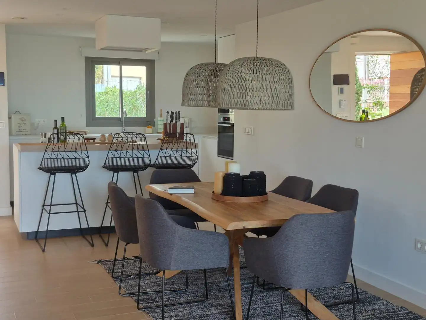 Esszimmer von Wohnung zur Miete in Mijas mit Klimaanlage, Privatgarten und Terrasse