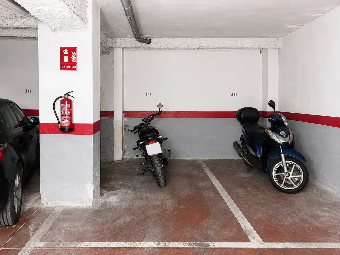 Individual for sale in Carrer de Joaquim Rubió i Ors 26, imagen 2