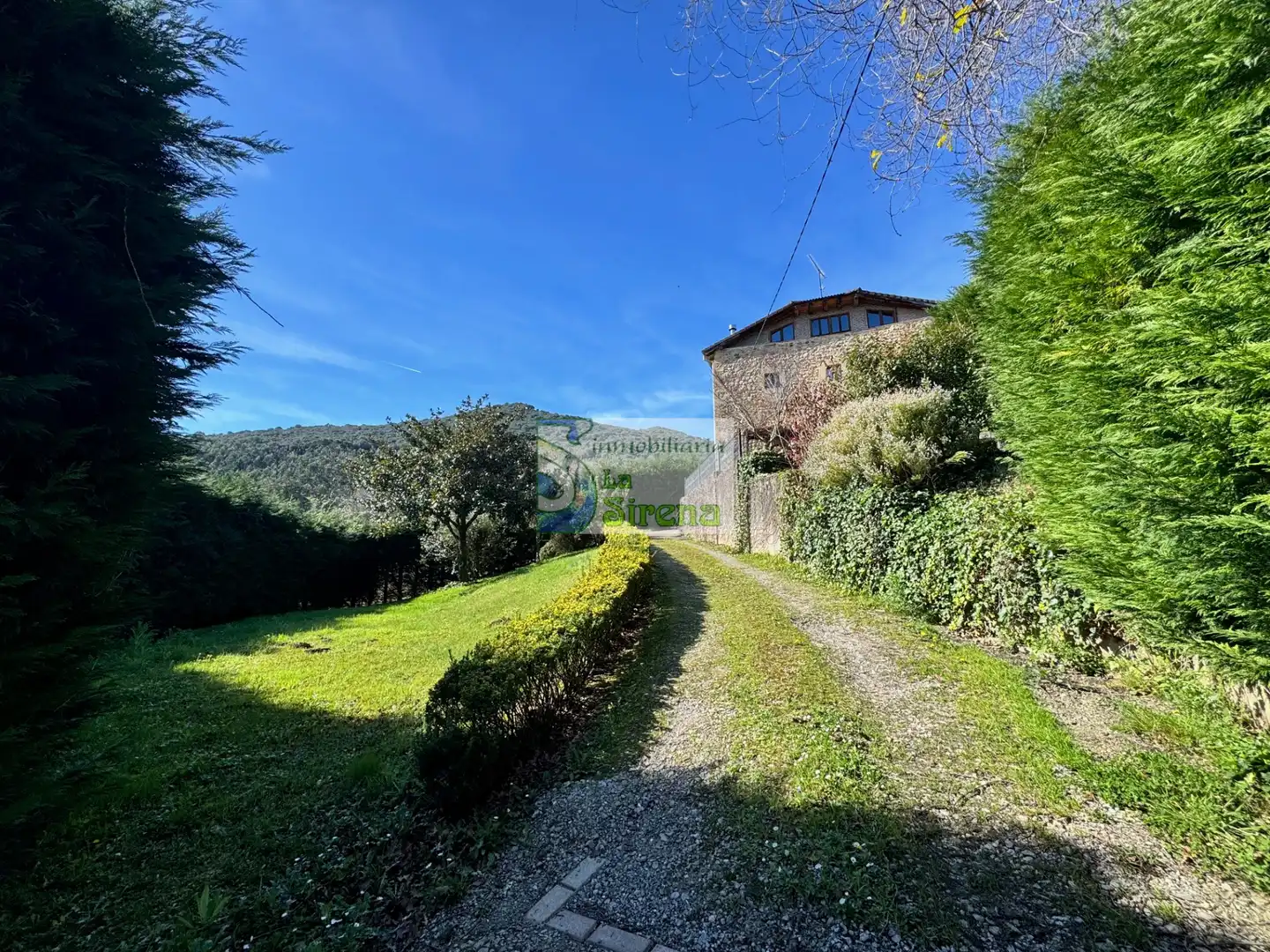 Vista exterior de Casa o chalet en venta en Castro-Urdiales con Calefacción, Jardín privado y Terraza