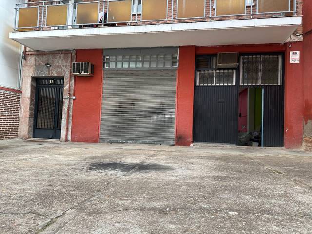 Local comercial en Venta en Calle de las Palomeras, 17 en San Diego