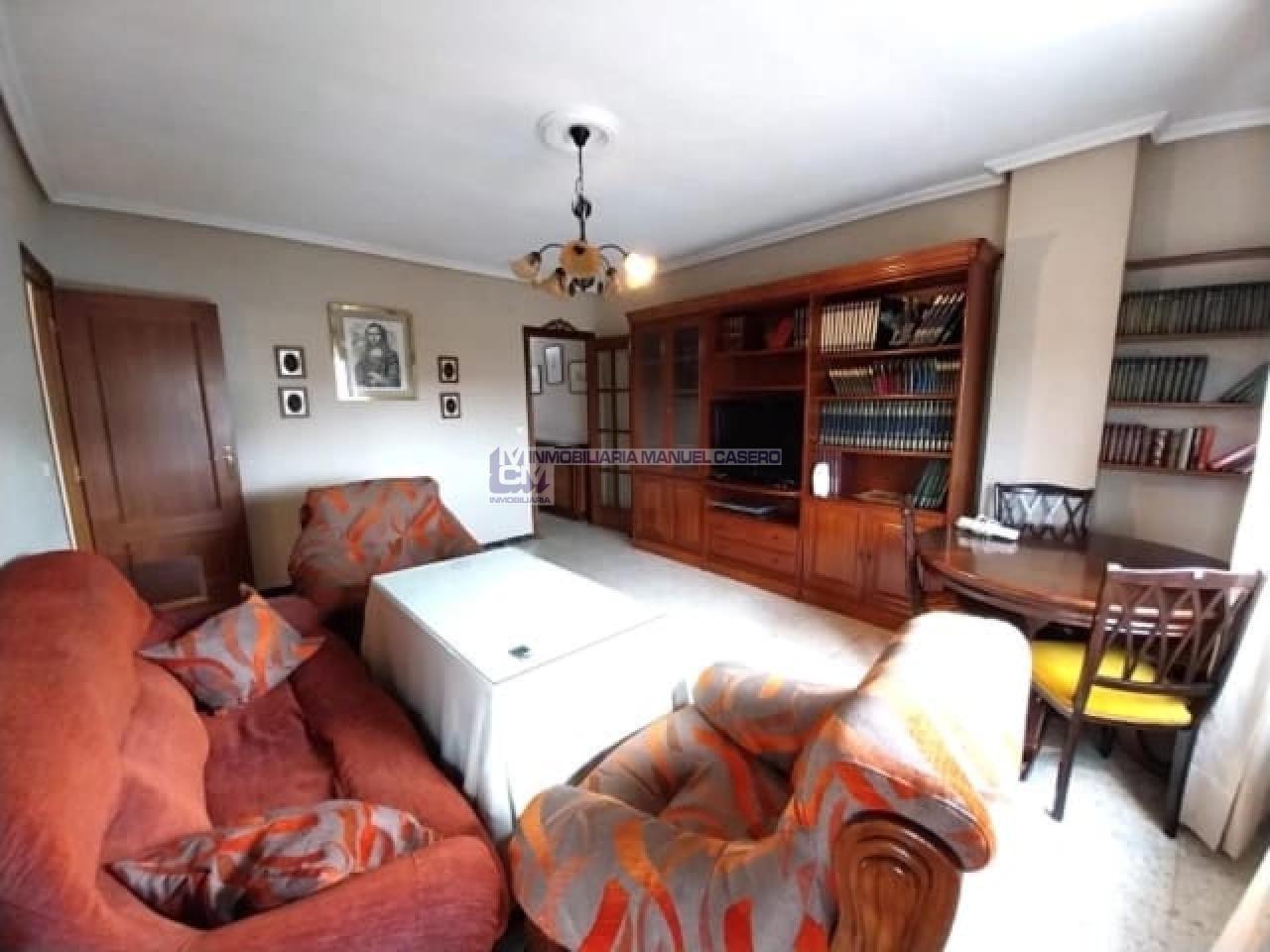 Sala d'estar de Pis en venda en Cáceres Capital