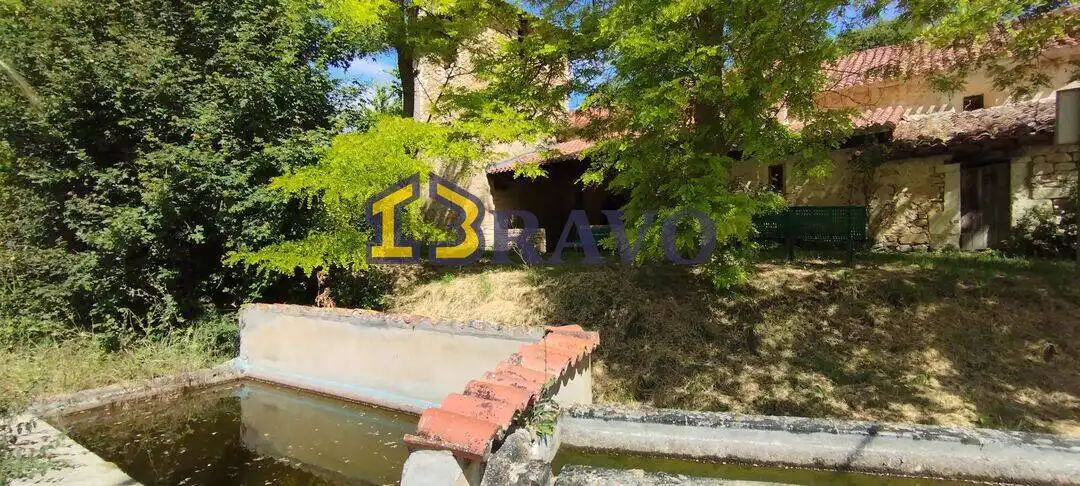 Garden of Houses for sale in Merindad de Cuesta-Urria  with Heating and Storage room