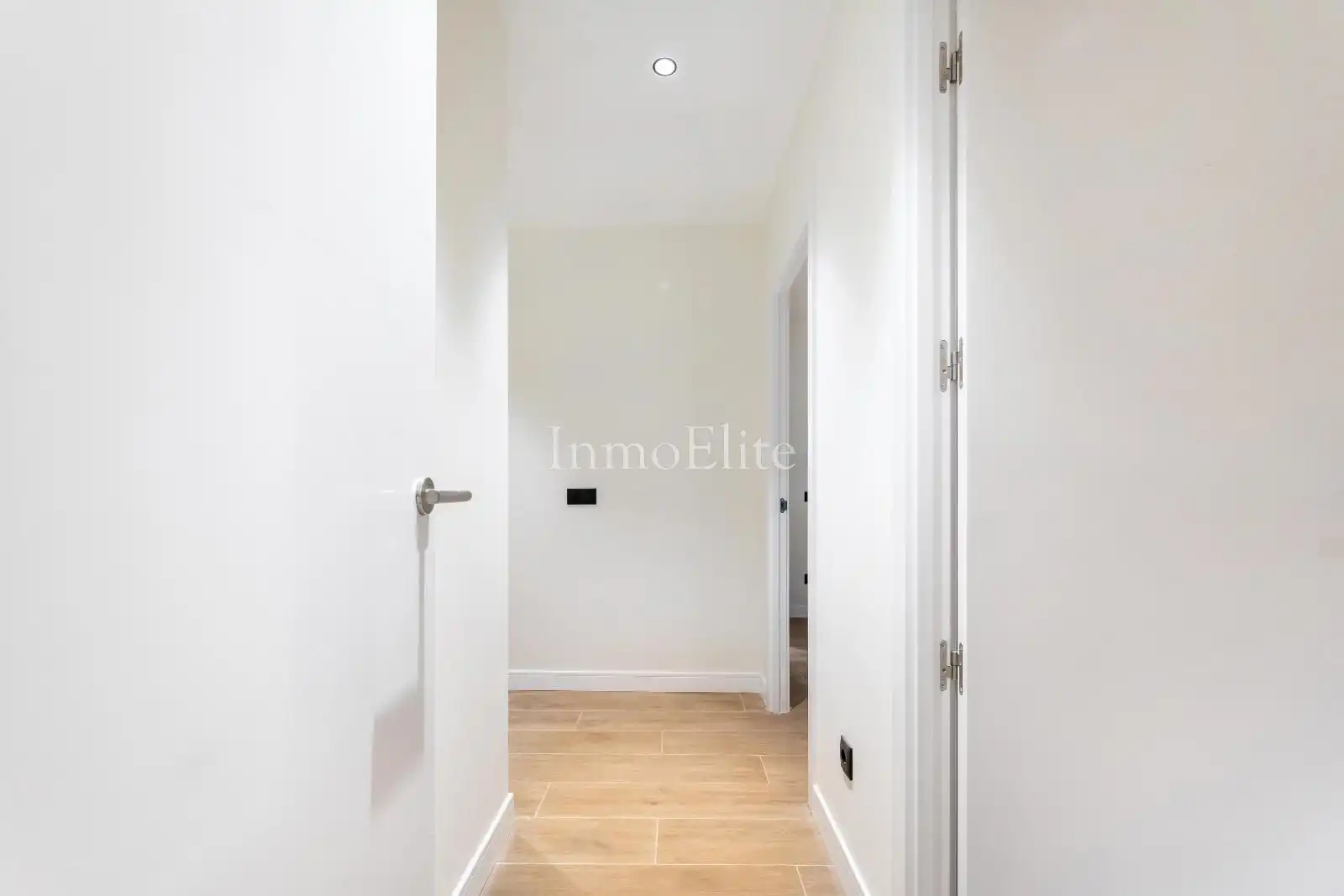 Flat with lift for sale in Diego de León, imagen 16