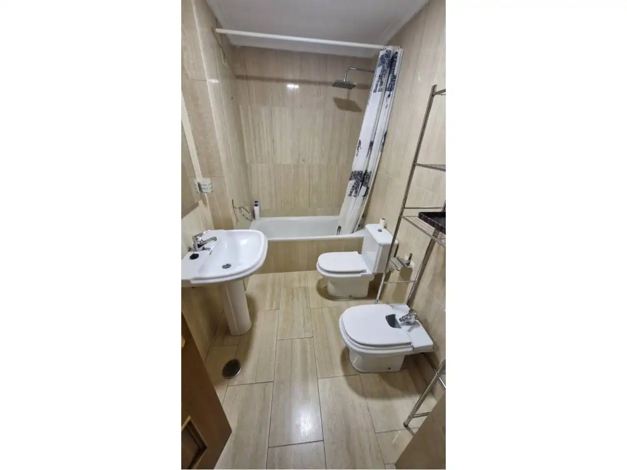 Badezimmer von Wohnung zur Miete in  Logroño mit Heizung, Parkett und Abstellraum