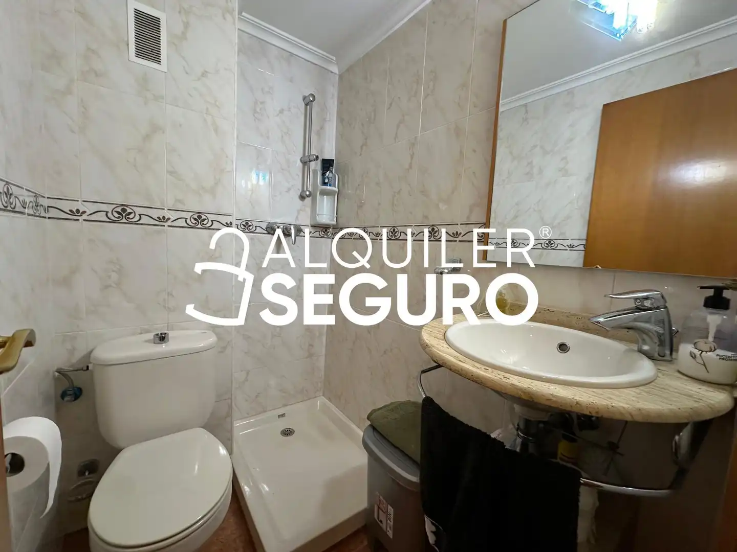 Bathroom of Flat for rent in Alfafar  with Air Conditioner, Terrace and Furnished