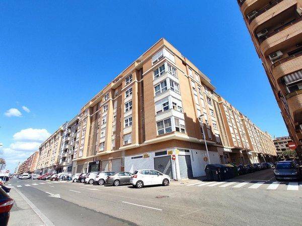 Local comercial en Venta en Ausias March