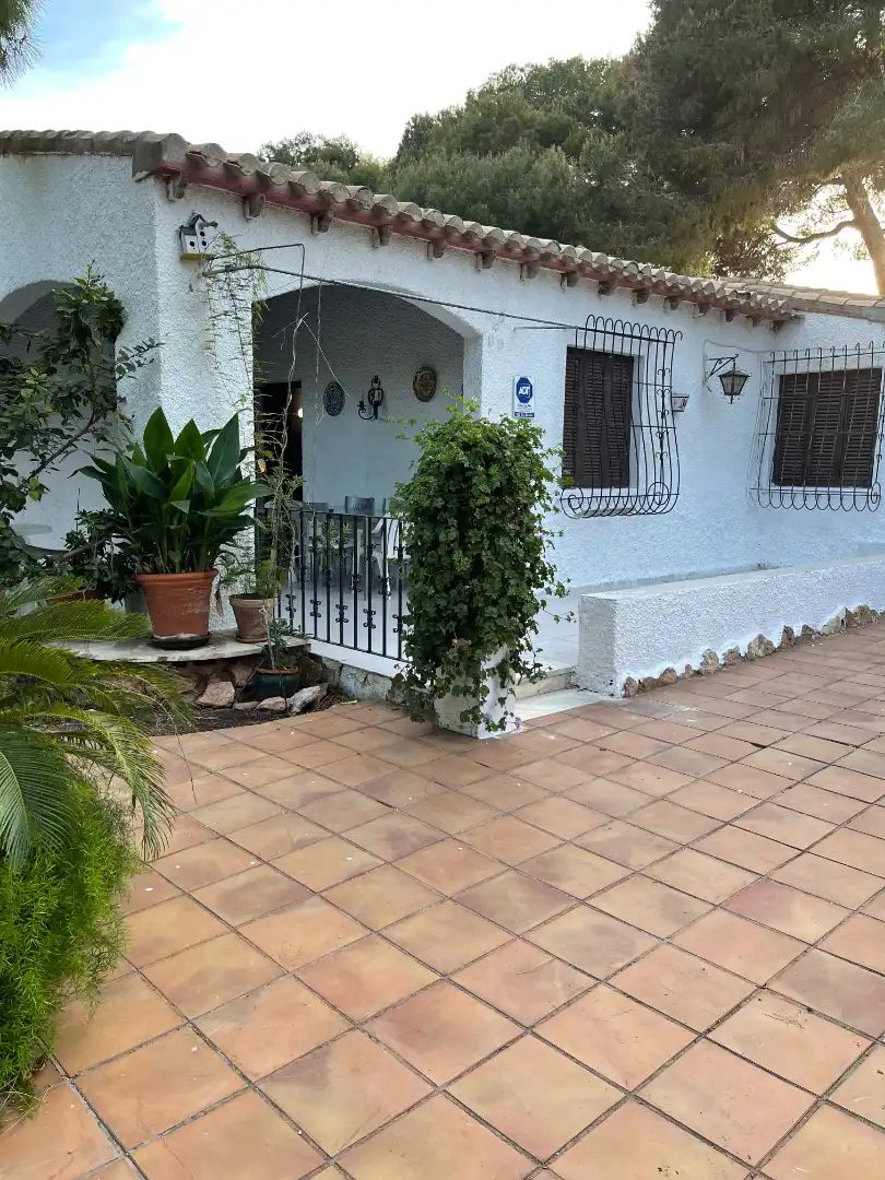 Jardí de Casa o xalet en venda en Orihuela amb Calefacció, Terrassa i Moblat