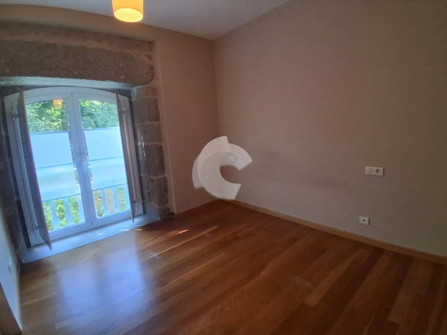 Habitación de Piso en venta en Mondariz-Balneario con Calefacción, Trastero y Piscina