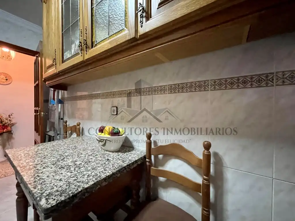 Kitchen of Flat for sale in Sevilla