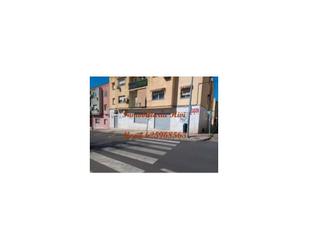 Building for sale in Badajoz Capital