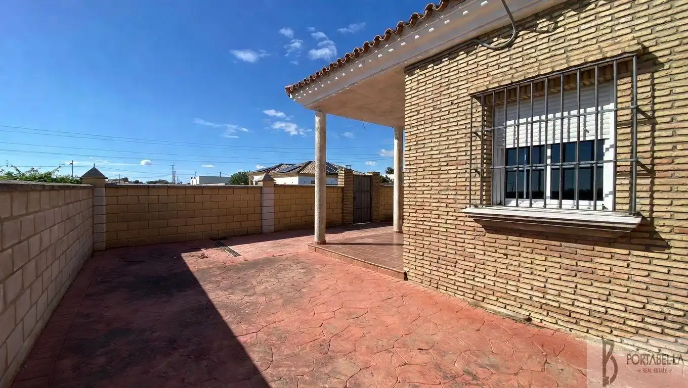 Vista exterior de Casa o chalet en venta en El Puerto de Santa María con Aire acondicionado y Trastero