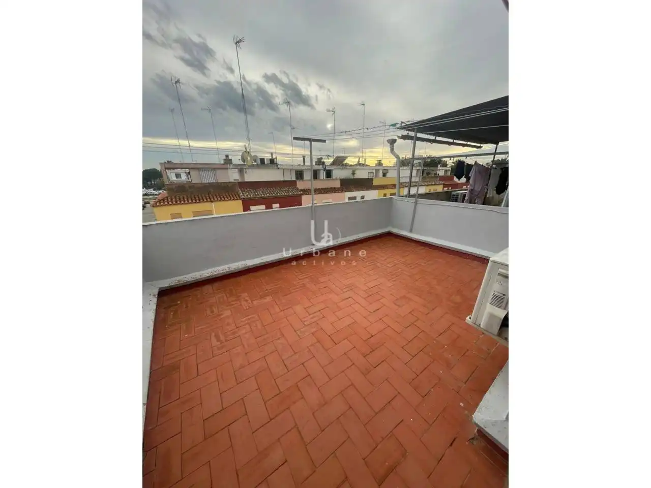 Terrassa de Casa o xalet en venda en Alzira amb Aire condicionat, Terrassa i Moblat