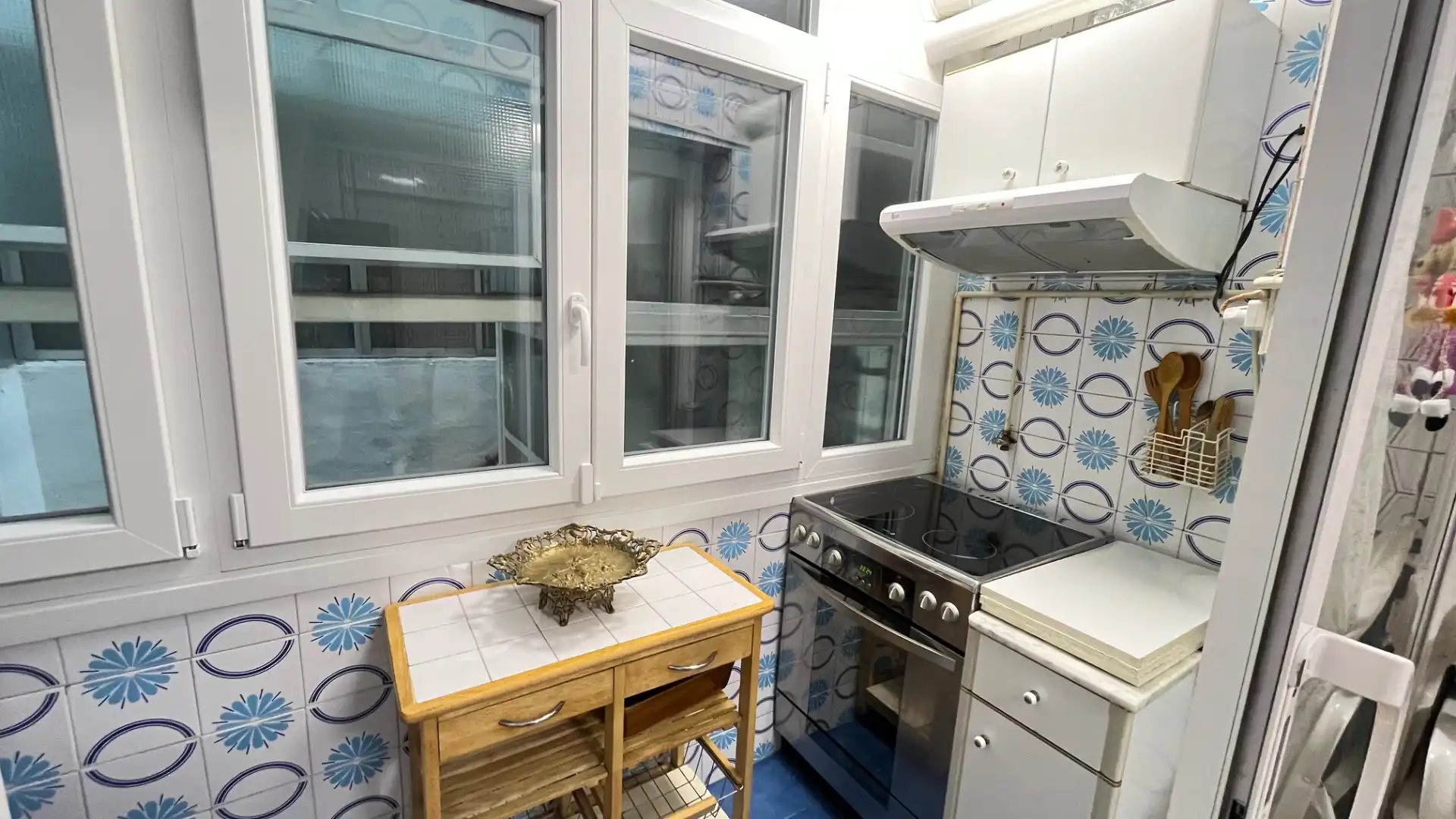 Cocina de Piso en venta en Valladolid con Calefacción, Parquet y Amueblado