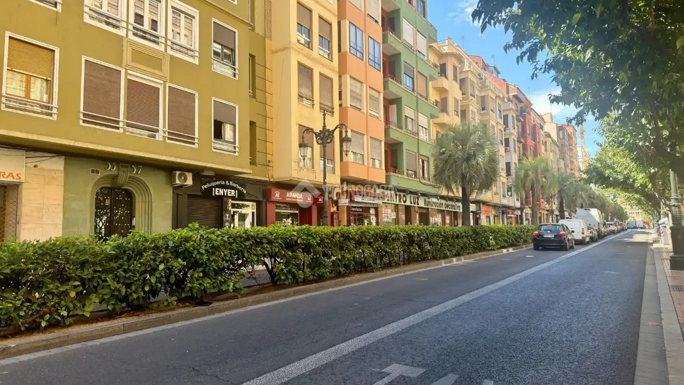 Exterior view of Flat for sale in Zaragoza  with Air Conditioner, Heating and Parquet flooring