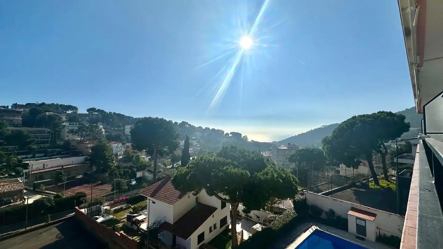 Apartamento en venta en El Poal