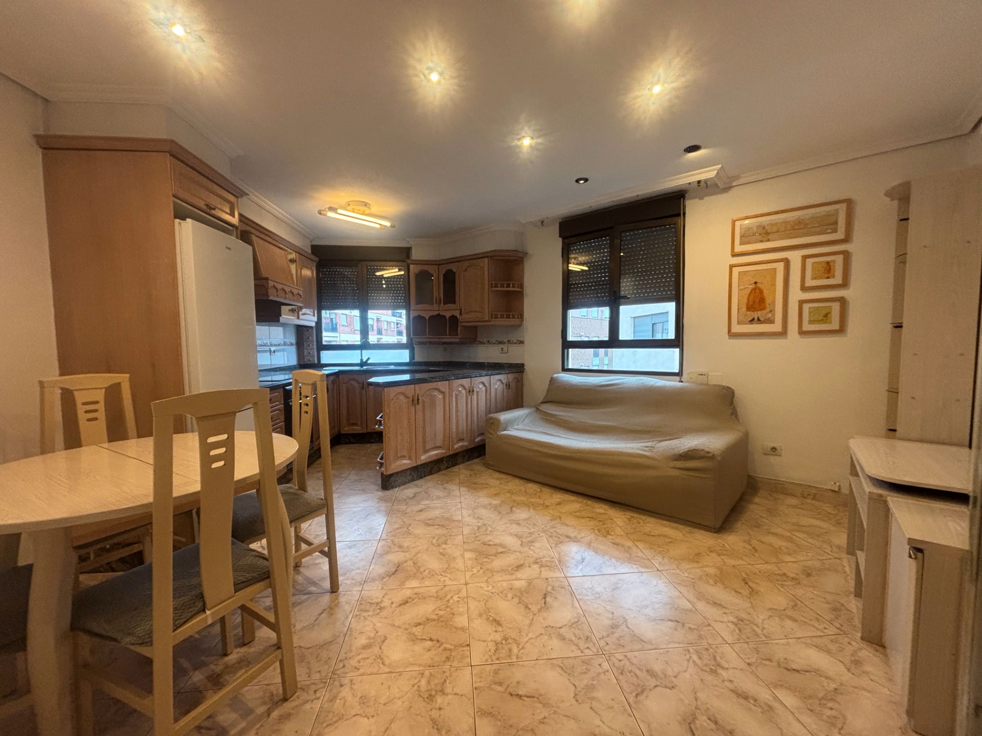 Cuina de Pis en venda en Castellón de la Plana / Castelló de la Plana amb Aire condicionat, Calefacció i Moblat