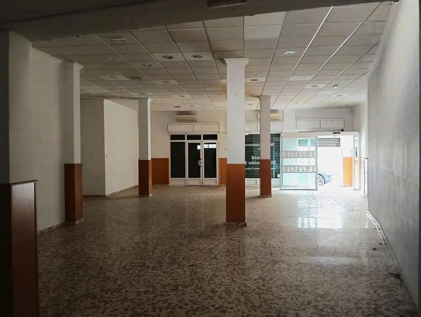Business premises to rent in Mediterráneo - Ronda Lindaraja, imagen 3