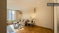 Living room of Flat to rent in  Barcelona Capital  with Air Conditioner, Heating and Furnished