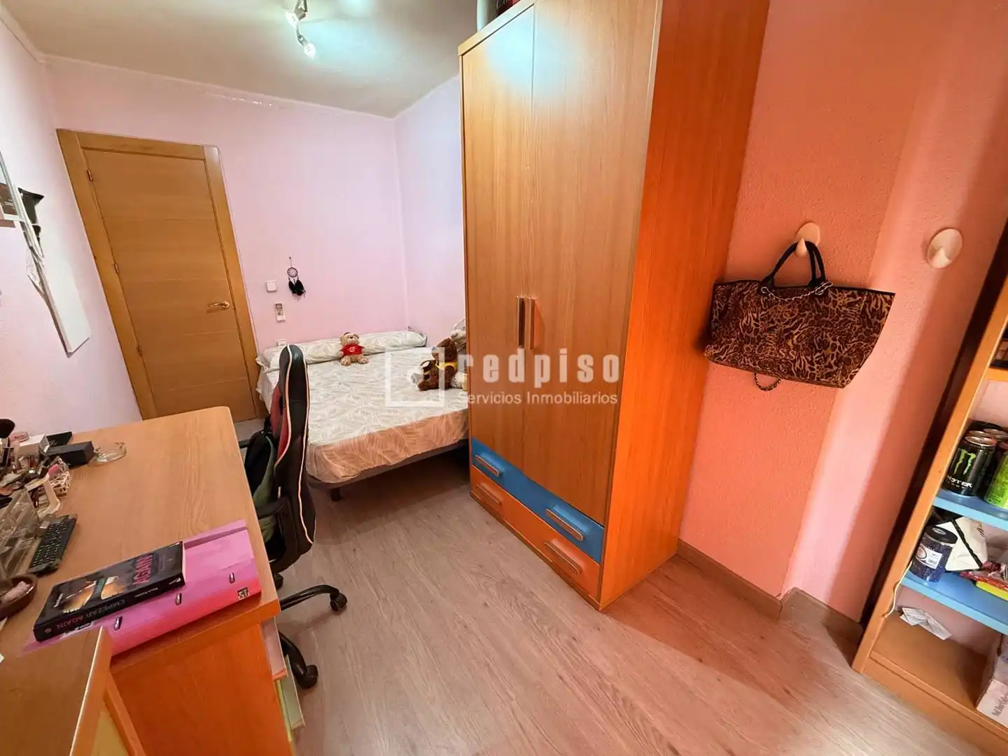 Habitación de Piso en venta en Valencia con Aire acondicionado, Trastero y Amueblado