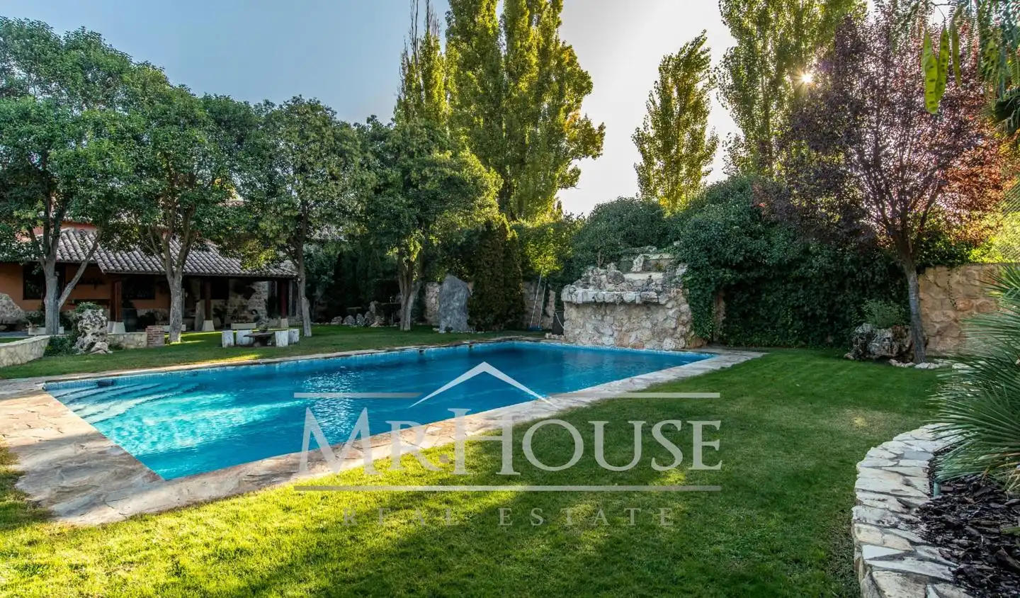 Piscina de Casa o chalet en venta en Carabaña con Calefacción, Jardín privado y Terraza