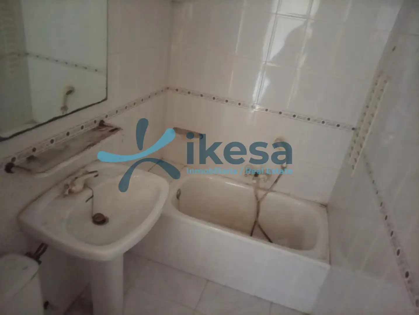 Piso en venta en Angustias - Chana - Encina