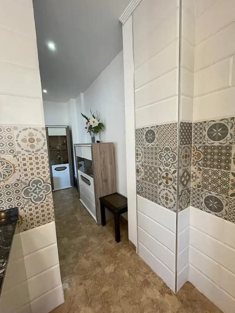Badezimmer von Dachboden zum Verkauf in Granada mit Klimaanlage, Heizung und Terrasse