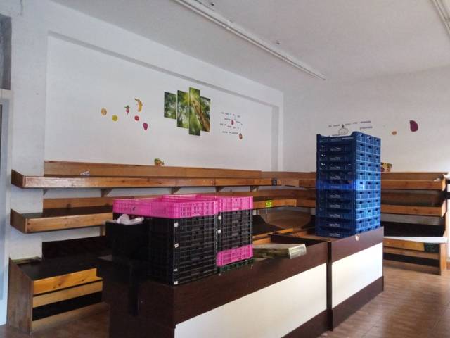 Local comercial en Venta en Calle Juan XXIII en Muriedas