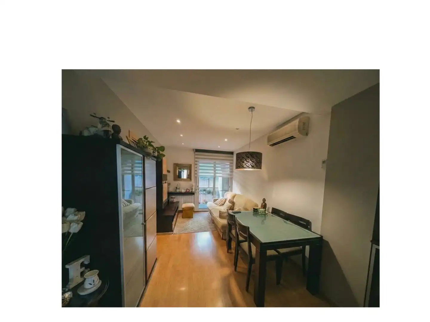 Außenansicht von Wohnung zum Verkauf in Sant Joan Despí mit Klimaanlage, Heizung und Parkett