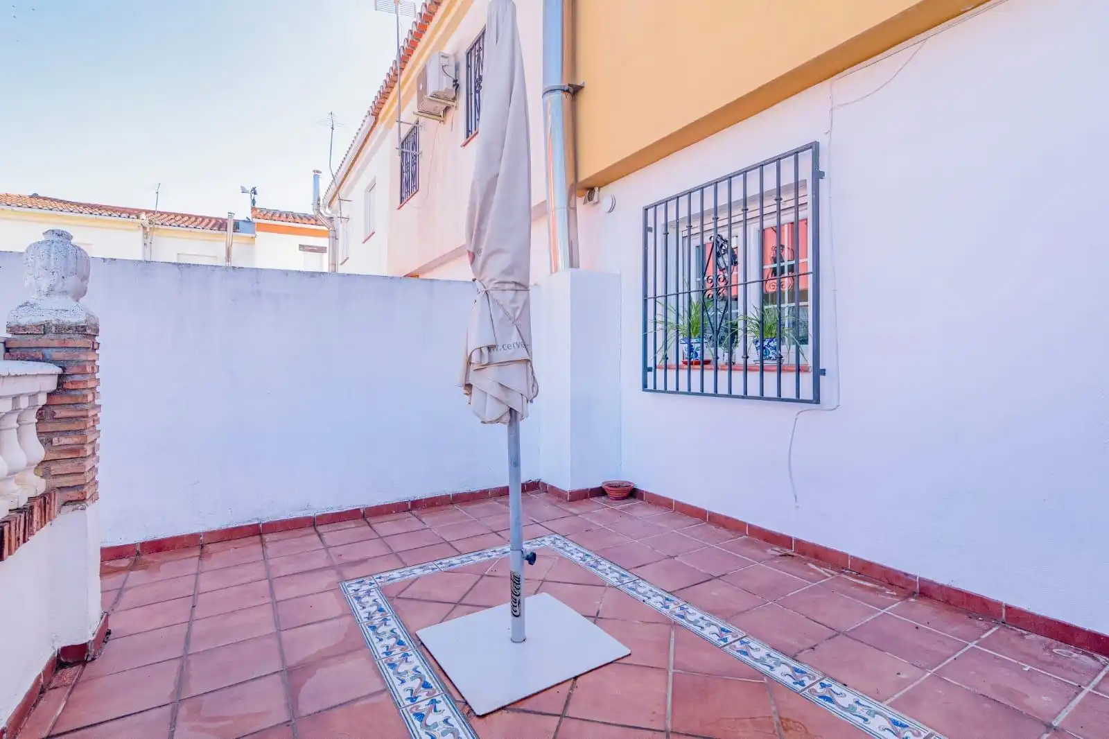 Casa adosada en venda a Cúllar Vega