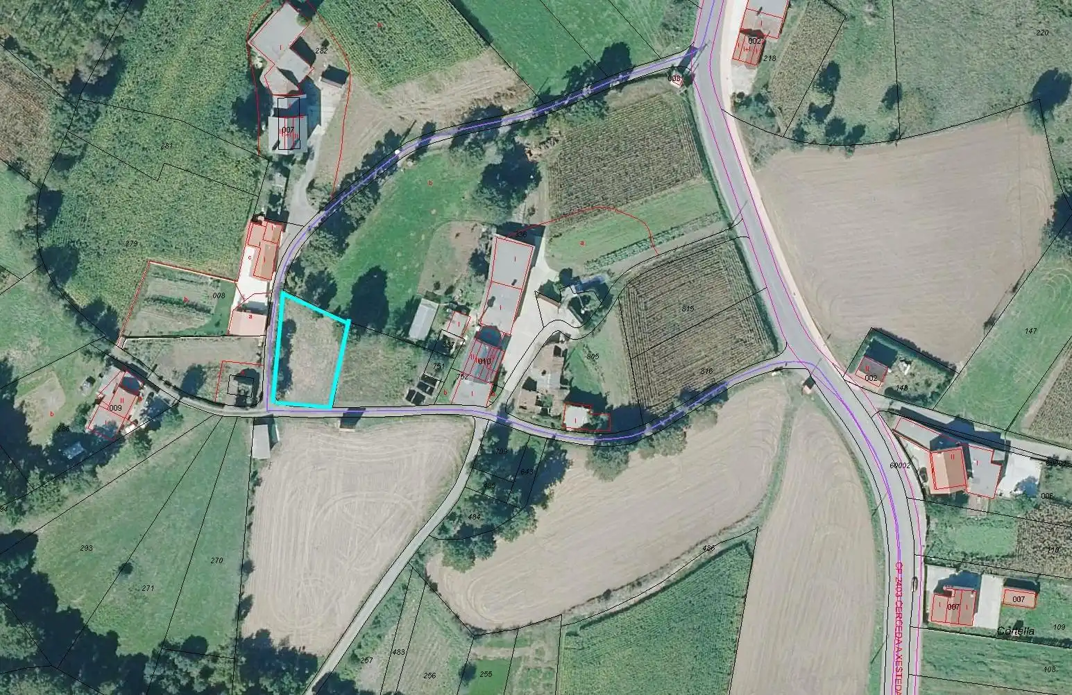Terreni e lotti in vendita a Lugar MOUCHO. CERCEDA (A CORUÑA)
