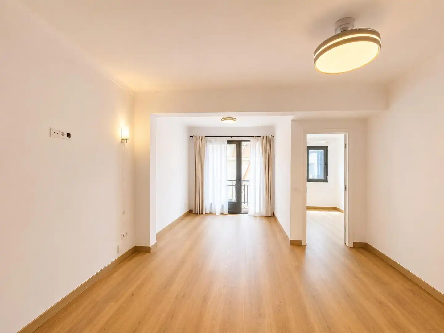 Sala de estar de Piso de alquiler en  Palma de Mallorca con Balcón y Alarma