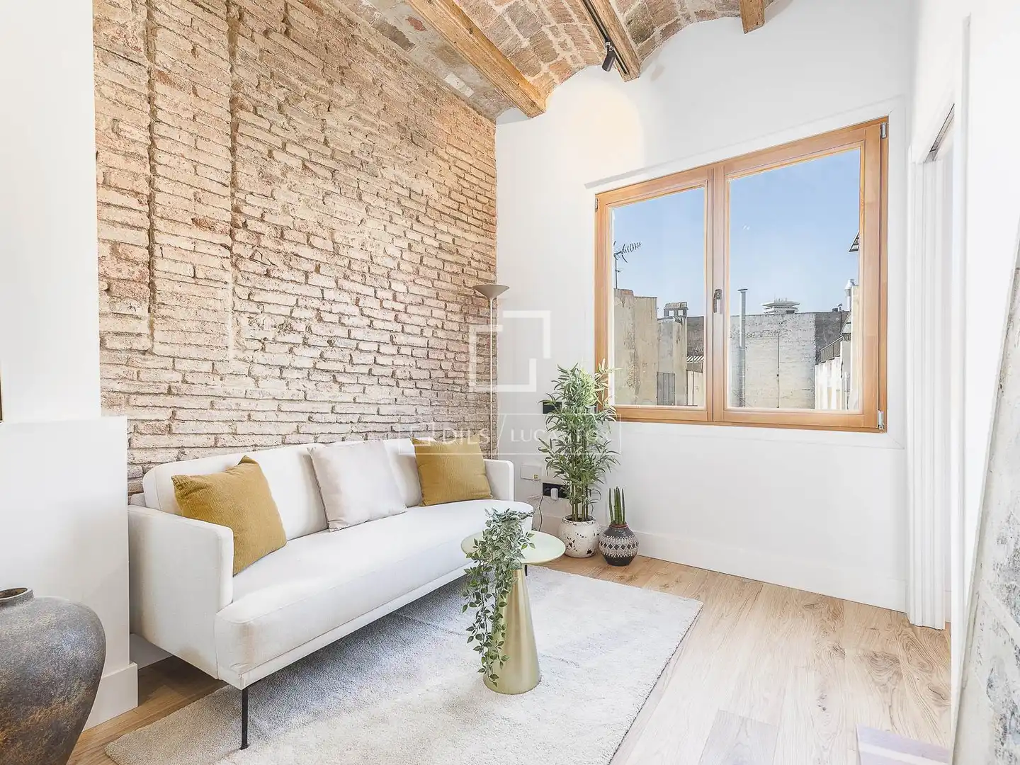 Sala de estar de Piso en venta en Barcelona con Aire acondicionado y Balcón