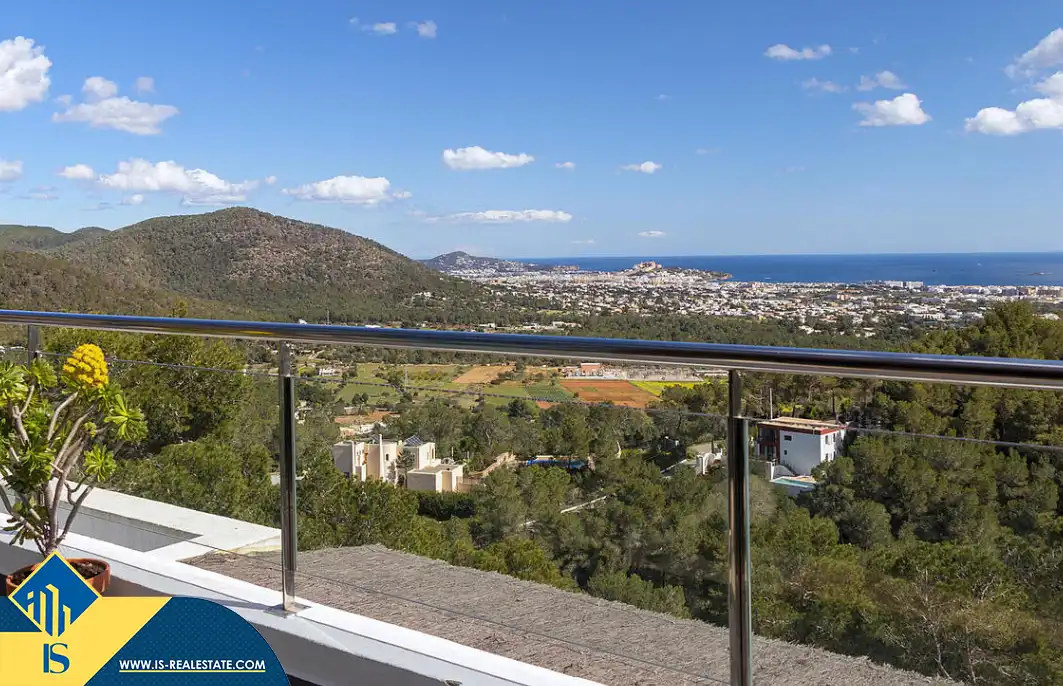 Villa con piscina in vendita a Sant Josep, imagen 3
