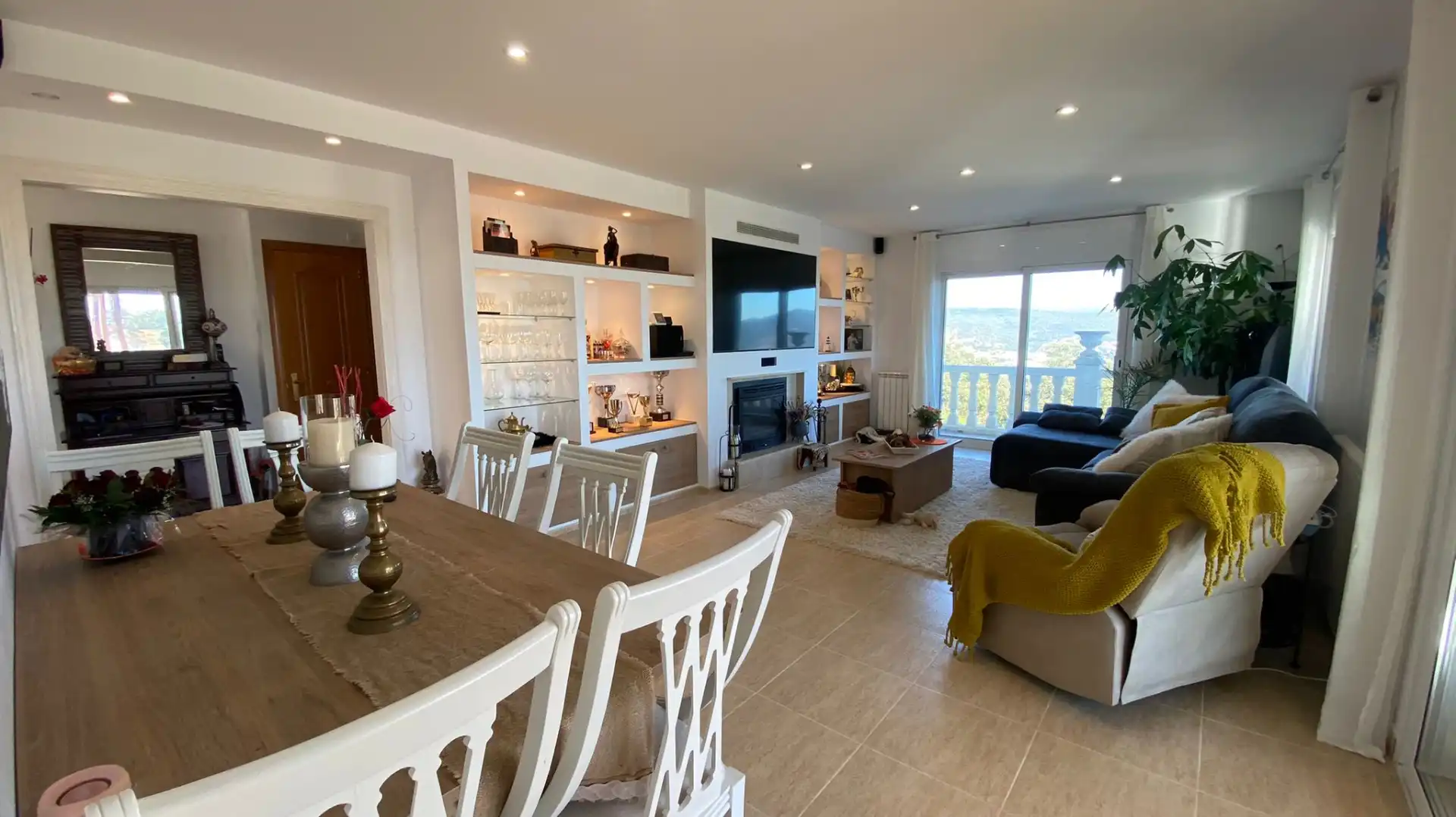 Sala d'estar de Casa o xalet en venda en Castell d'Aro, Platja d'Aro i s'Agaró amb Jardí privat, Piscina i Moblat