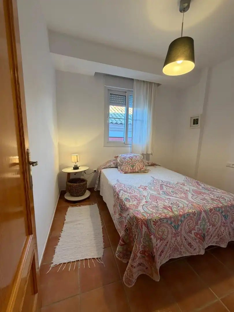 Habitación de Casa adosada en venta en Islantilla con Jardín privado, Terraza y Trastero