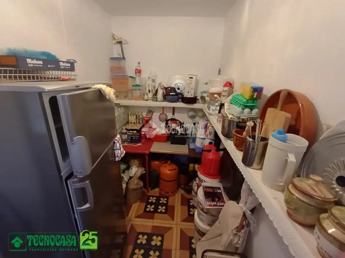 Casa aparellada en venda a C. Orense, imagen 9