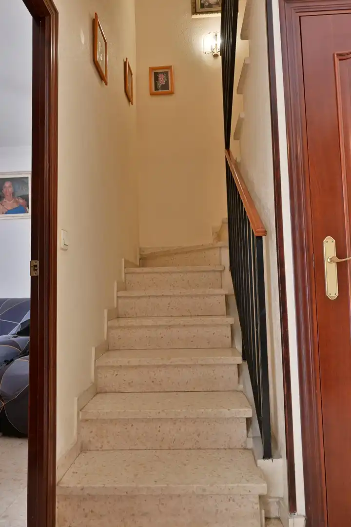 Houses for sale in Sevilla  with Air Conditioner and Terrace