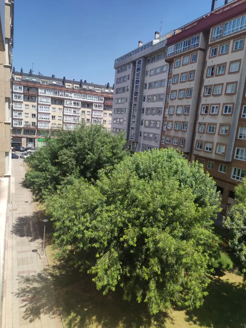 Terraza de Piso de alquiler en A Coruña Capital  con Calefacción, Parquet y Trastero