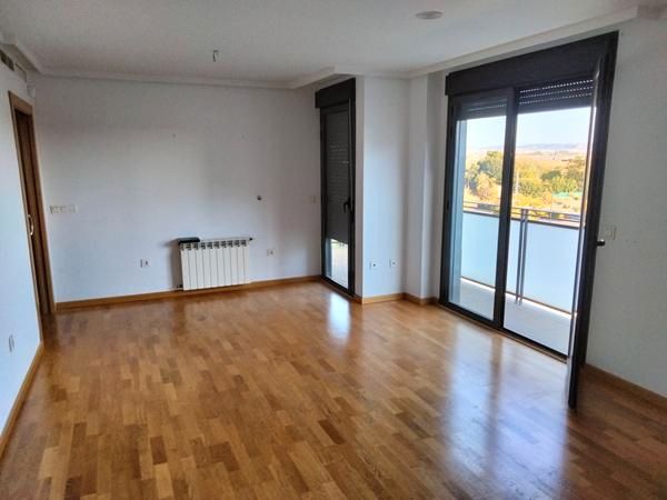 Dormitori de Pis en venda en  Albacete Capital amb Aire condicionat, Calefacció i Traster