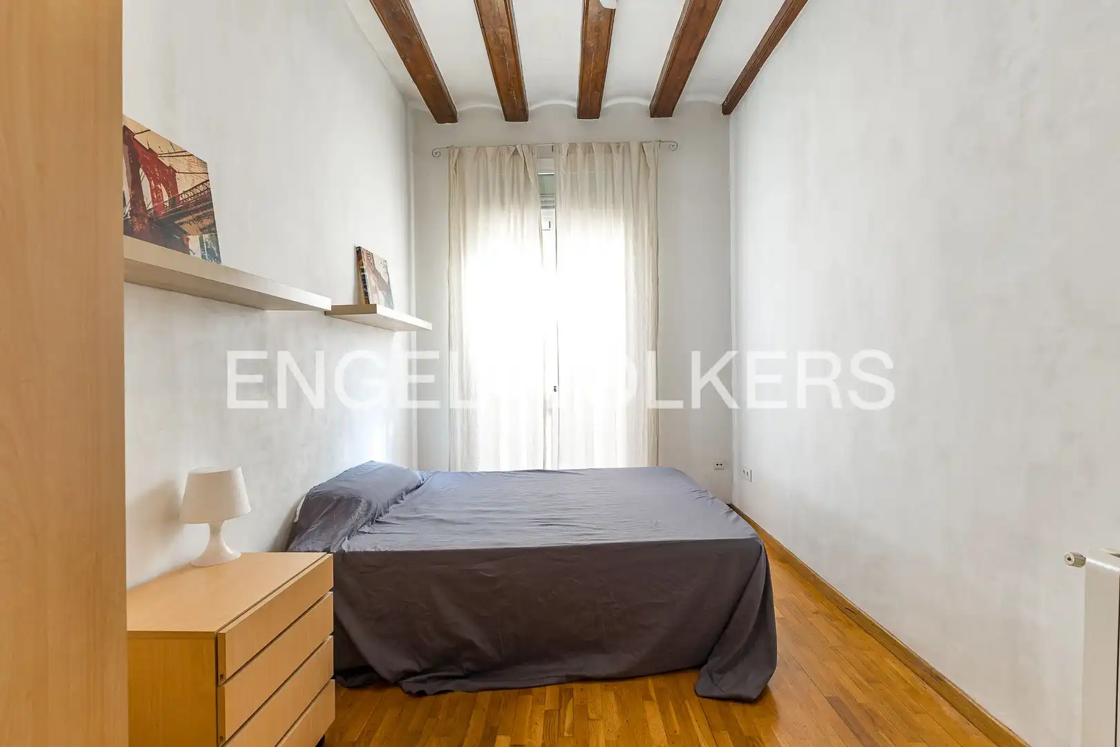 Habitación de Piso en venta en Barcelona con Calefacción, Amueblado y Balcón