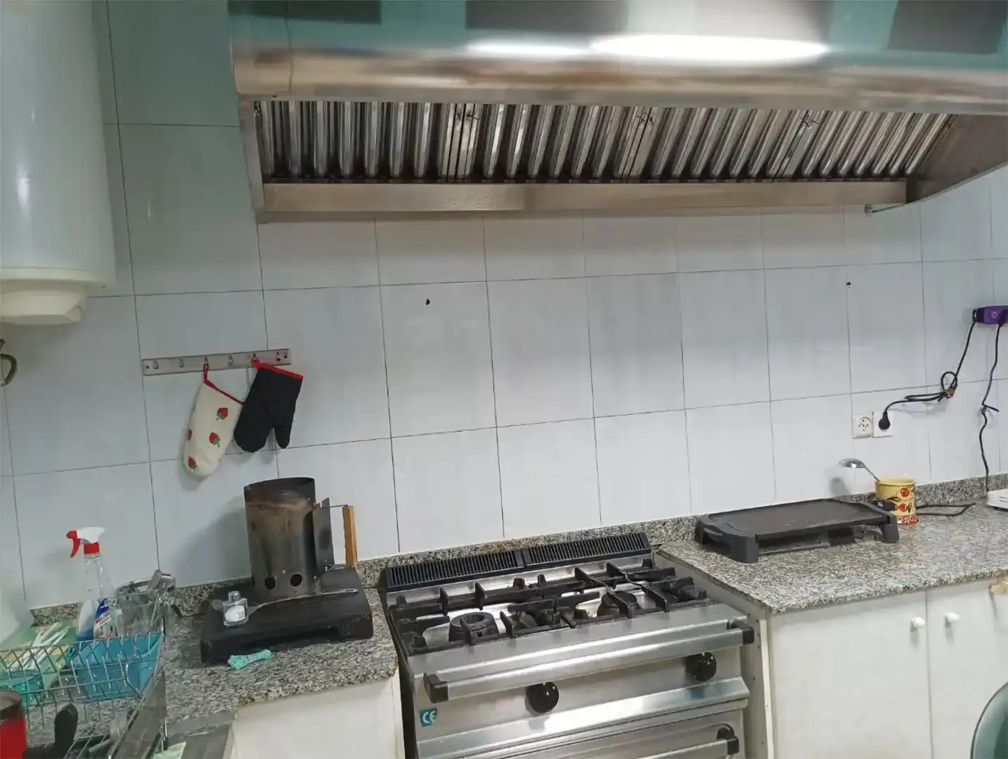 Kitchen of Ground floor for sale in Alcoy / Alcoi  with Air Conditioner, Storage room and Oven